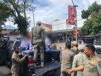 Satpol PP Ternate Amankan 8 Orang Siswa Yang Bolos Saat Jam Sekolah