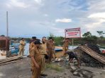 Memproteksi Ruang pesisir pantai, PUPR Ternate Pasang Papan Larangan Membangun Dikawasan Pesisir Strategis Salero dan Kasturian