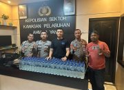 Polsek Pelabuhan Ahmad Yani Amankan Ratusan Miras di KM Barcelona