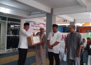 Buka Puasa Bersama Kesbangpol Ternate, Walikota Serahkan Bingkisan Ramadhan dan Penghargaan