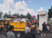 20 Armada Viar Ternate Selatan Dengan Muatan Sampah Diparkirkan di Kantor Walikota