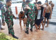 TNI di Ternate Berikan Pertolongan Pertama Pada Korban Diduga Tenggelam di Pantai Falajawa