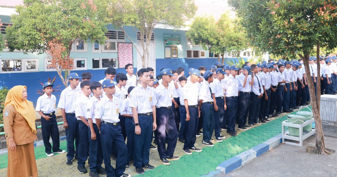 Pemkot Pastikan Pelaksanaan MPLS di SMP Negeri 6 Kota Ternate